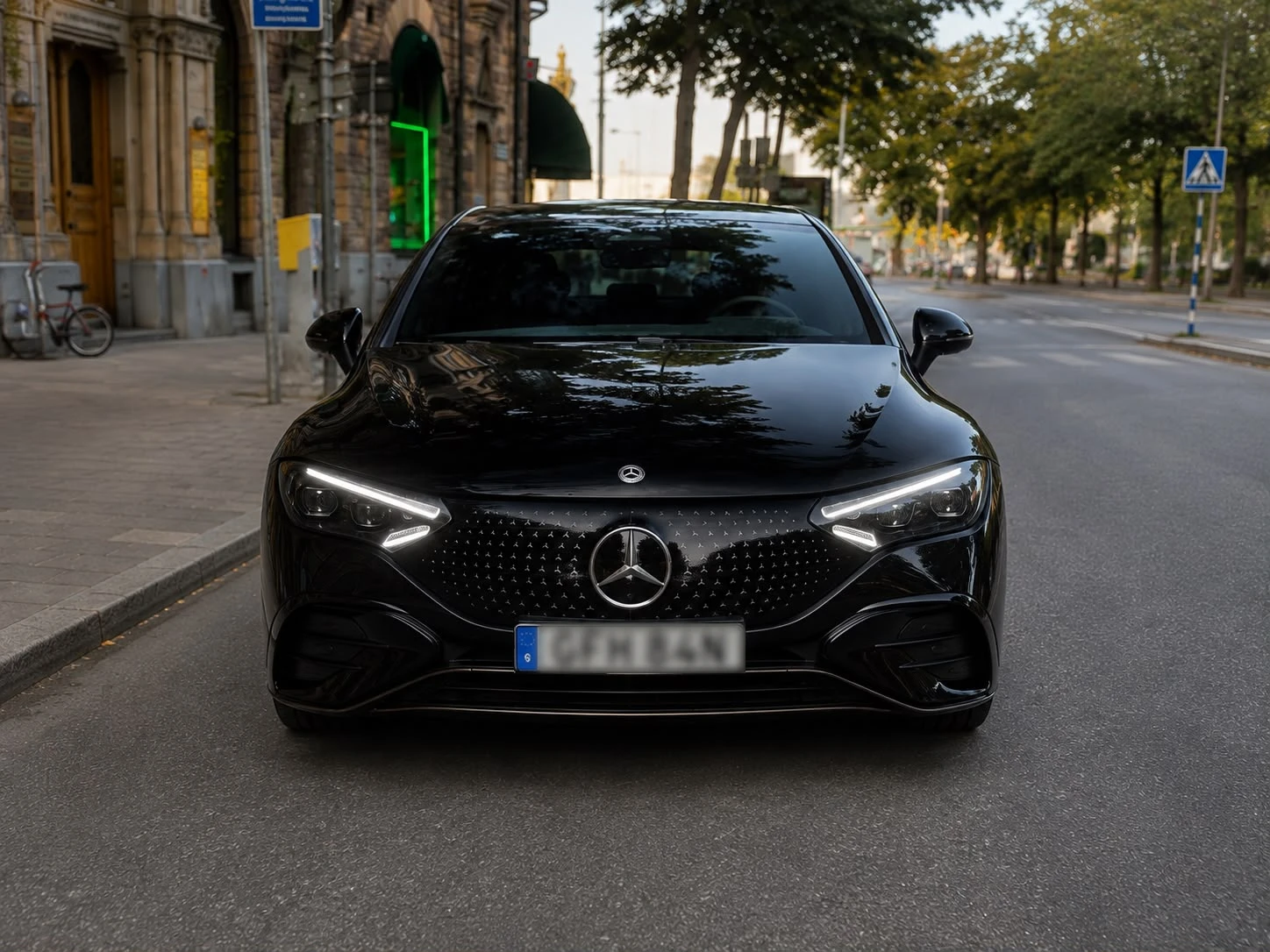 Mercedes EQE 350+ 4MATIC — Executive Electric for chauffeur service in Stockholm